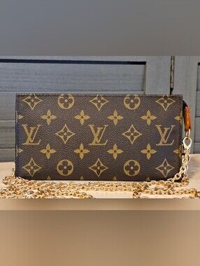 Authentic LOUIS VUITTON Monogram Pochette Pouch Crossbody